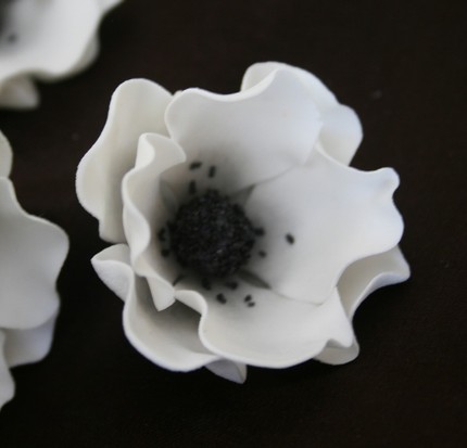 Black and White Poppy Sugar Flower