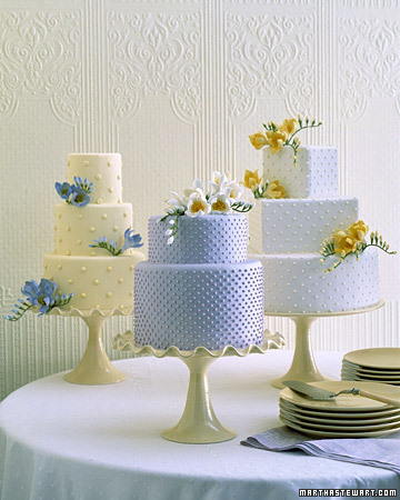 Sugar flowers on wedding cakes