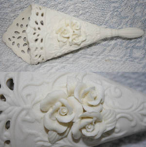 ivory tussie mussie bouquet holder