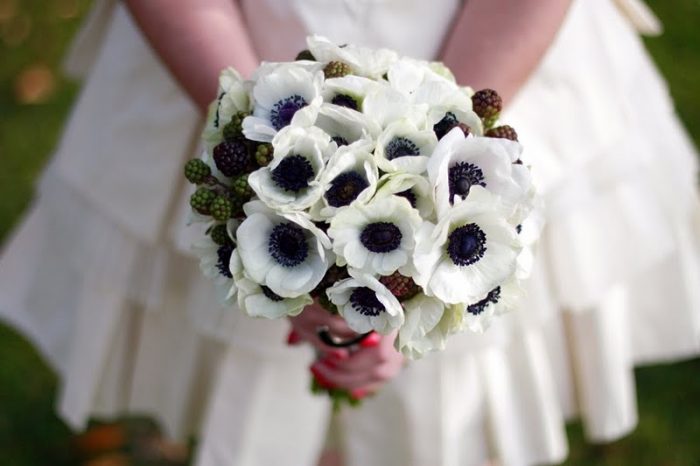 anemone and berry bouquet