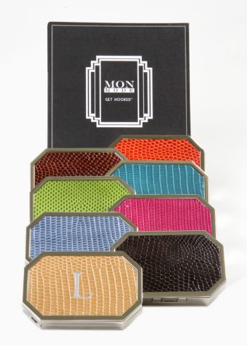 Mon Mode Purse Hanger Packaging and colors