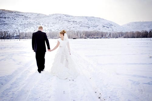 winter wedding in the mountains