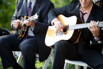 wedding musicians play guitar and mandoline