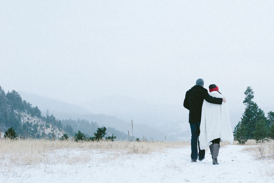Snowy Colorado Engagement | Yellow Feather Photography