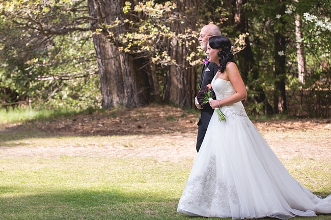 Yosemite bride walks down the aisle with her father