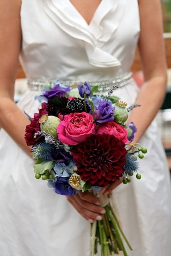 red and blue bouquet |Park City Wedding via http://MountainsideBride.com