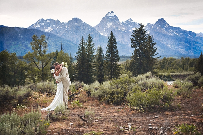 Jackson Hole Wedding | Amy Galbraith Photography via http://mountainsidebride.com