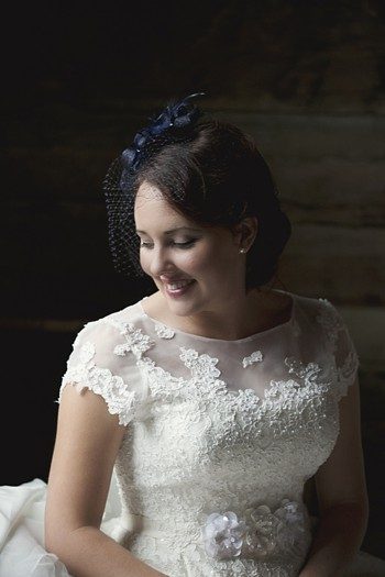 bride in lace dress with cap sleeves