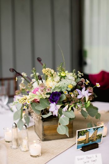 centerpieces in wooden box