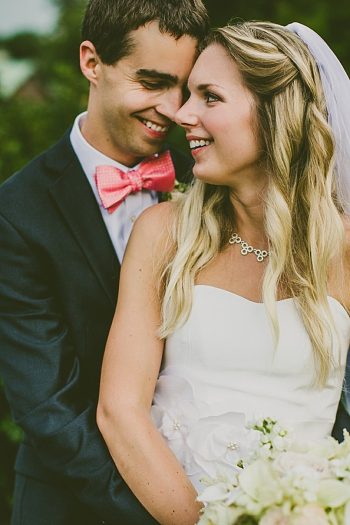 Asheville Mountain Wedding | Photography by Carolyn Scott See more: : https://mountainsidebride.com/2014/02/asheville-mountain-wedding-with-vintage-details