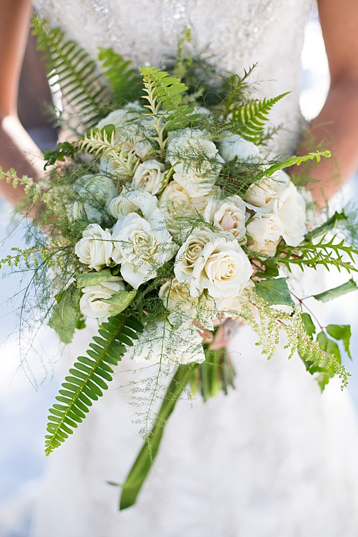 Woodland winter inspiration | Photography by Sarah Roshan | Design + Florals by Quintessential Events | See more at  http://mountainsidebride.com/2014/02/elegant-winter…nd-inspiration/