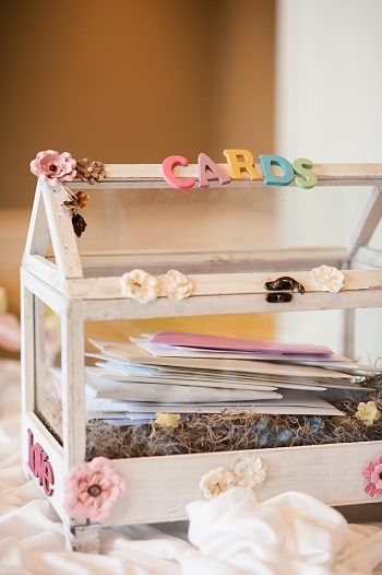 cute wedding card box | Photography by AMW Studios | see more on MountainsideBride.com