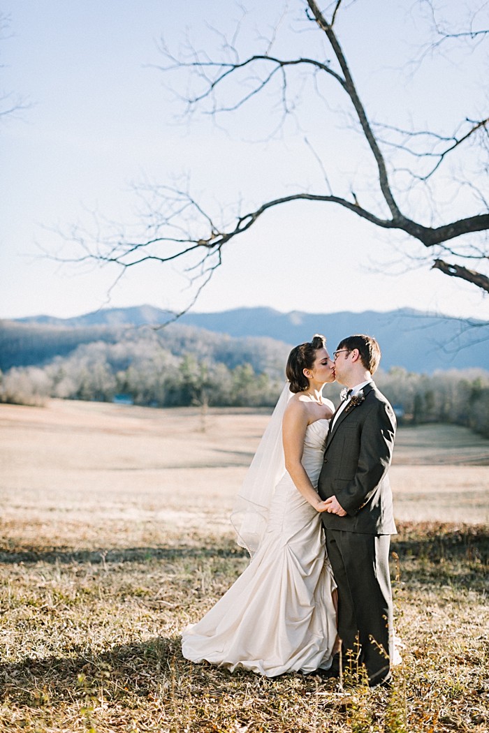 bride and groom outside | JoPhoto |Townsend Tennessee