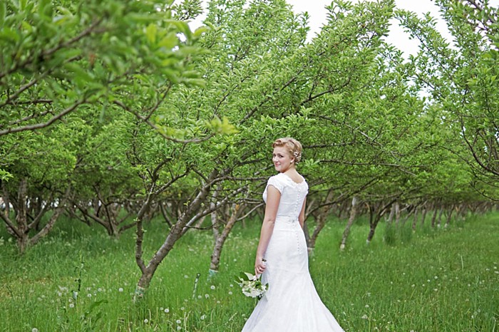 1 Utah Orchard Bridals | Amber Shaw Photography