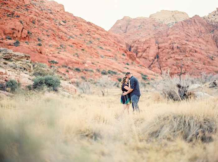 Red Rocks engagement | Photography by Jo Photo