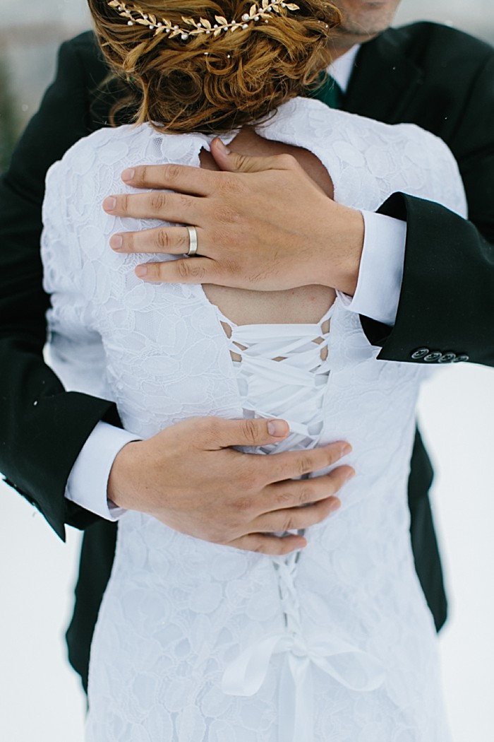 First Look | Frozen Winter Utah Mountain Wedding | Meg Ruth Photo