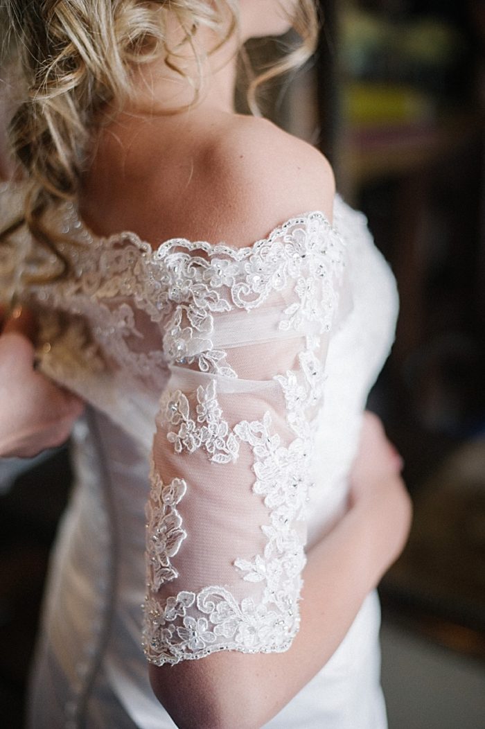 Bride Getting Ready | Colorado wedding | Lisa Anne Photography