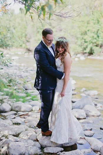 Fall wedding in Silverthorne Colorado | Leah McEachern Photography
