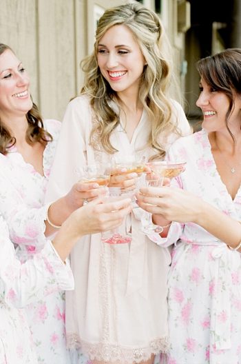 Floral bridesmaids robes ideas | Estes Park Blush Pink Wedding | Photography by Connie Whitlock