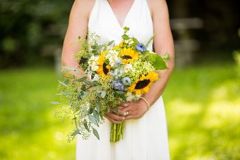 Sunflower Bouquet | Vermont Mountain Wedding | Alexix June Photography | Via MountainsideBride.com 0406