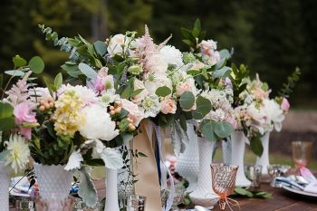 picnic wedding inspiration | Watercolor Wedding Inspiration | Nordic Center Breckenridge Colorado | Sarah Roshan Wedding Photographer