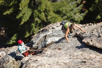 Rock Climbing Engagement | Bergreen Photography | Via MountainsideBride.com