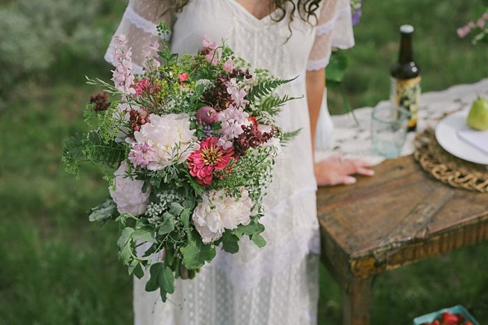 Farmers Market Wedding Inspiration | Victoria Greener Photography |via MountainsideBride.com