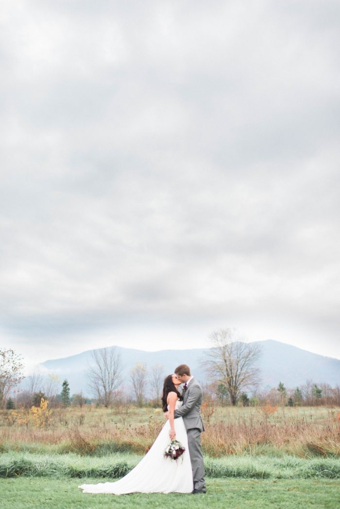  Virginia Mountain Wedding Kim Stockwell Photography | Via MountainsideBride.com