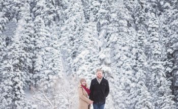 11 Snowy Engagement Session In Utah Faces Photography | Via MountainsideBride.com