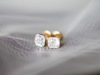 diamond earrings | Copper Mountain Wedding Colorado Danielle DeFiore Photography | Via Mountainsidebride.com