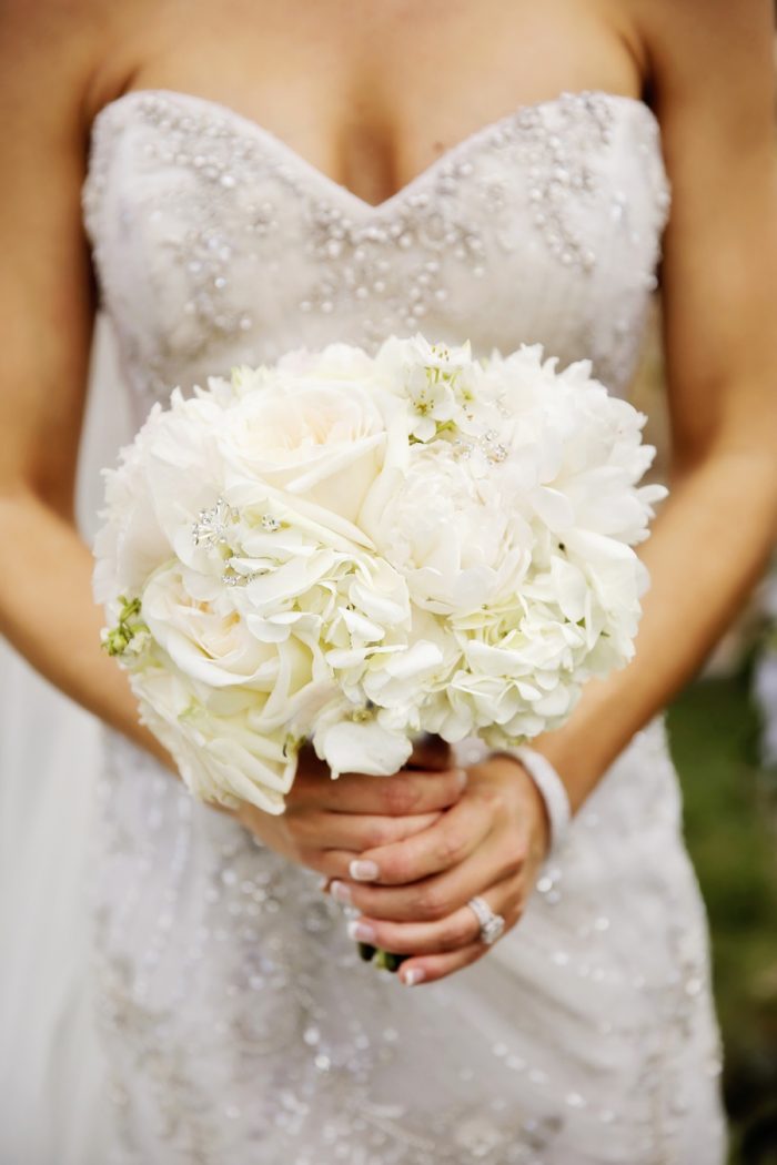 White Bridal Bouquet | Elegant Park City Wedding St Regis Logan Walker Photography | Via MountainsideBride.com