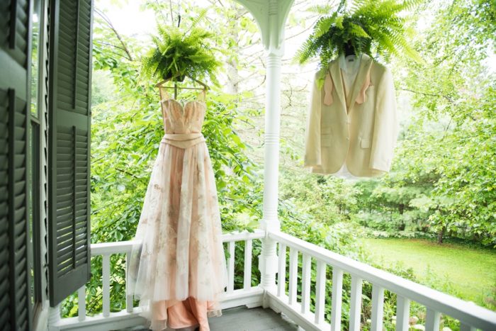1 Catskill Wedding DIY Woodland Speakeasy | Kerri Lynne Photography | Via MountainsideBride