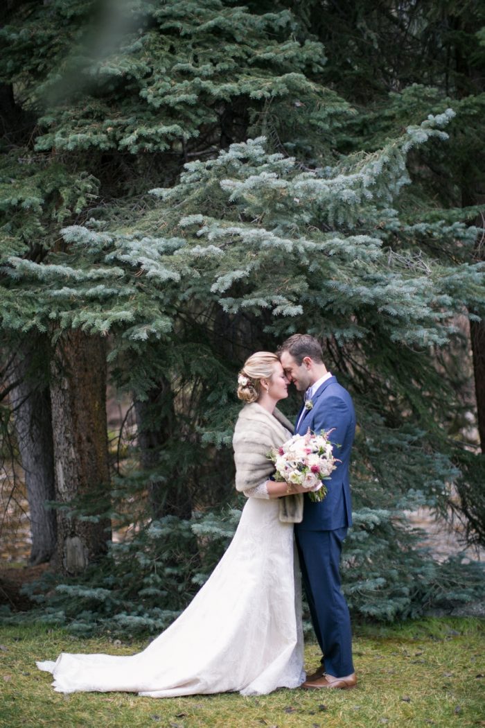 Vail Colorado Wedding Amy Caroline Photography | Via MountainsideBride.com
