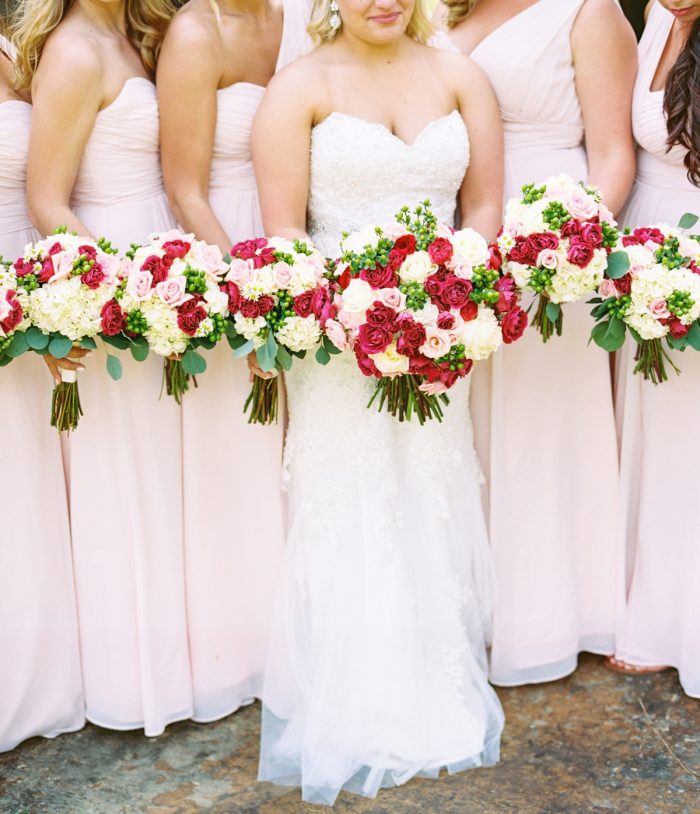 Red And Pink Bouquets | Pure Water Farm Wedding Tennessee | JoPhoto | Via MountainsideBride.com