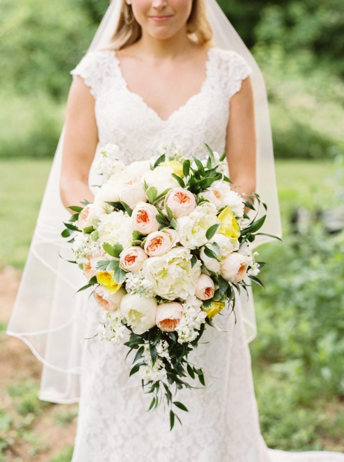 1 Bouquet Daras Garden Tennessee Wedding Jophoto Via Mountainsidebride Com