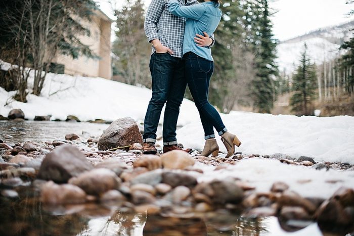 15 Vail Winter Engagement | Searching For The Light | Via MountainsideBride.com
