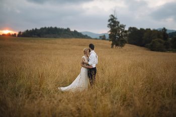 29 Autumn Harvest Wedding Inspiration | Carolyn Marie Photography | Via MountainsideBride.com