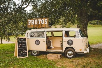 13 Summer Camp Wedding Inspiration | Fete Photography | Via MountainsideBride.com.