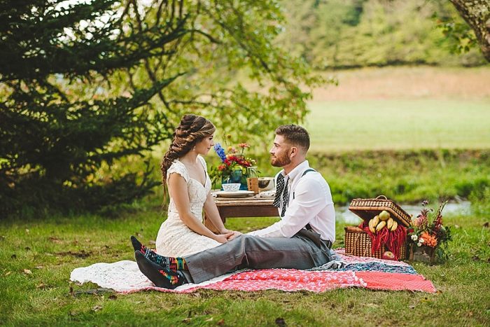 20 Summer Camp Wedding Inspiration | Fete Photography | Via MountainsideBride.com.