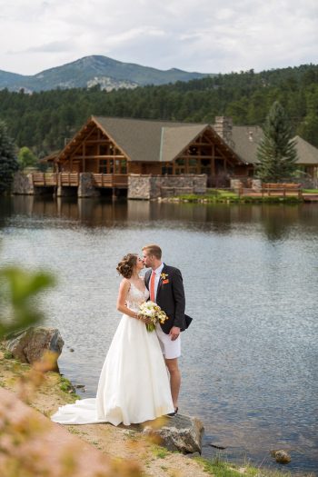 23 Colorado Lake House Wedding Inspiration Bergreen Photography Via MountainsideBride.com