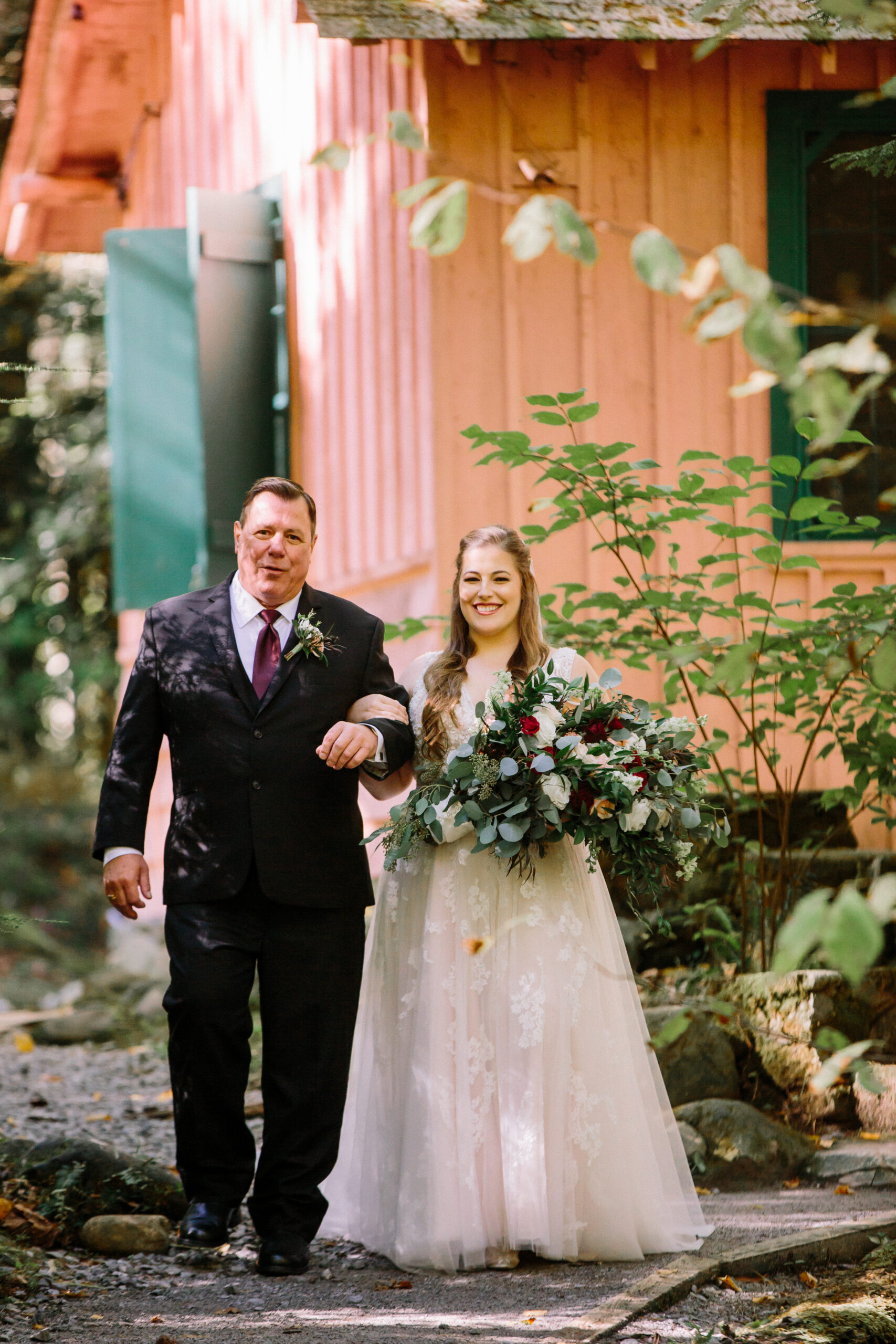 Vintage Tennessee Cabin Wedding | Mountainside Bride