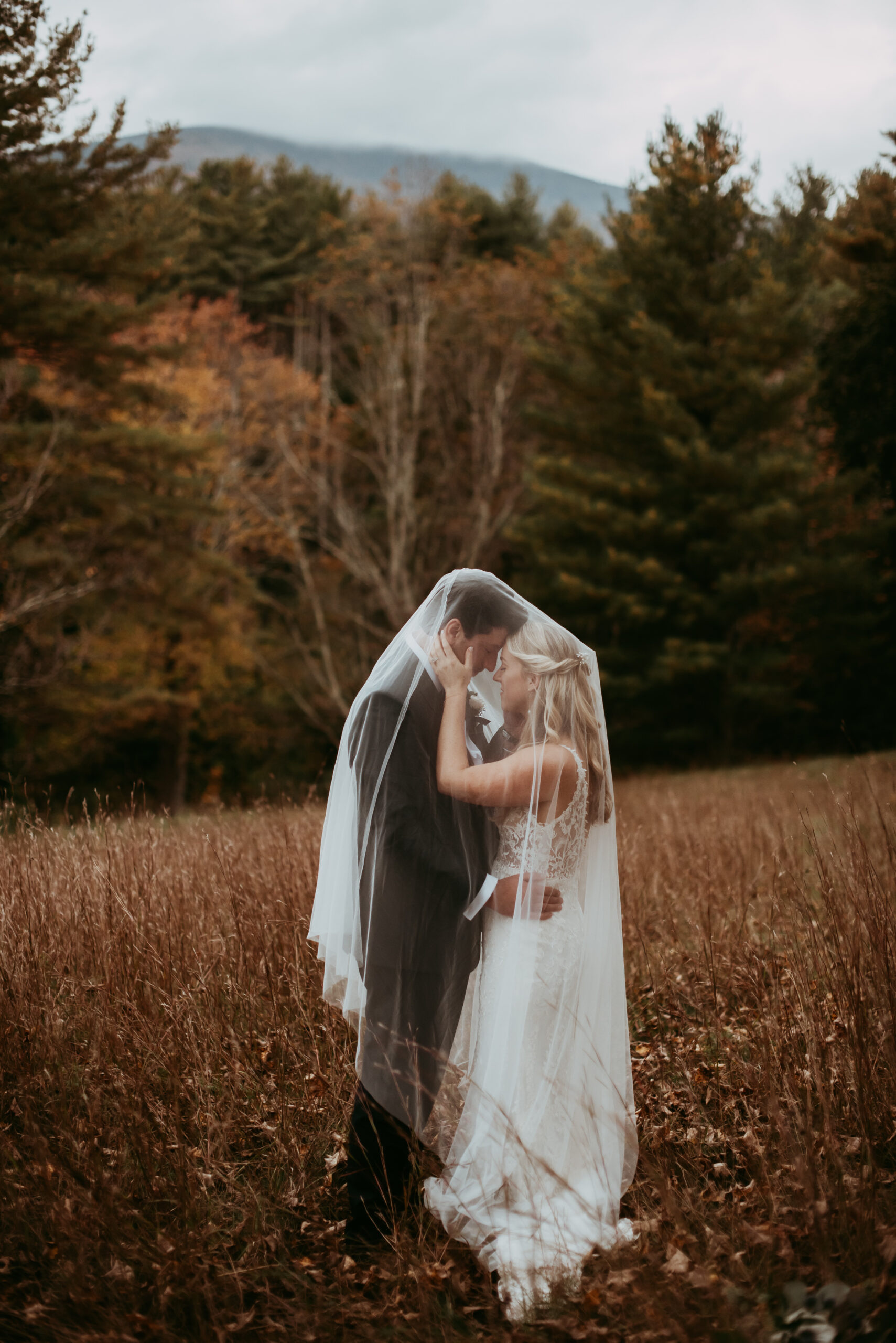 mountain wedding, mountain bride,