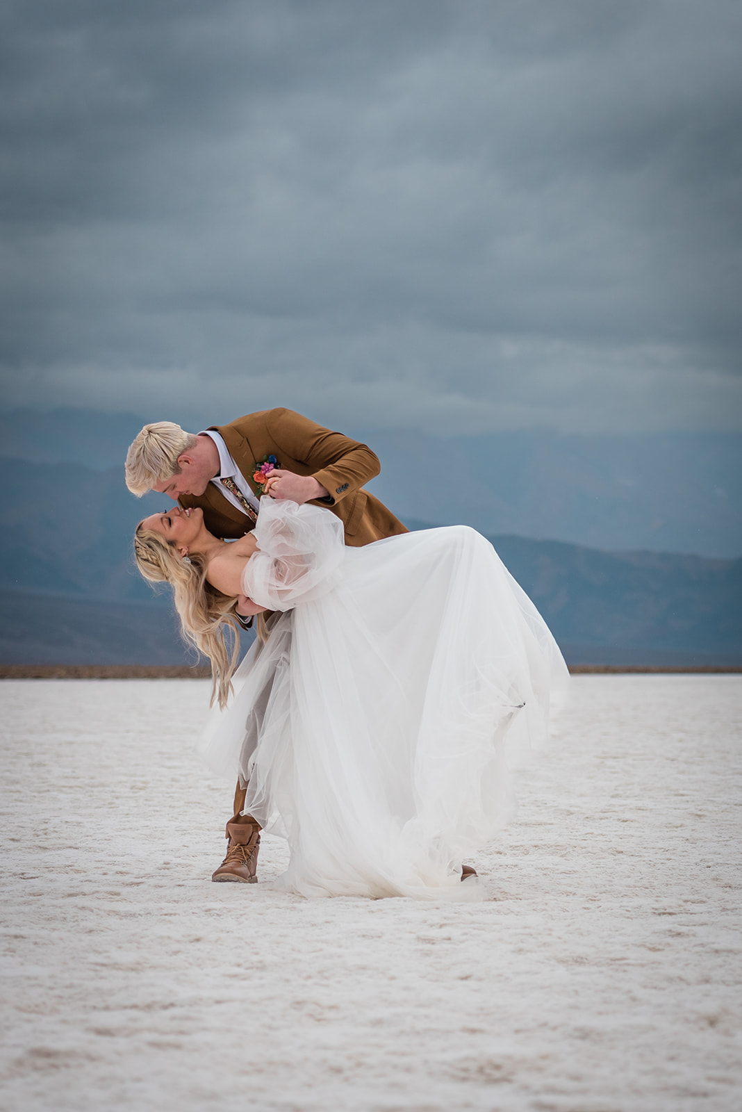 Elopement Inspiration of a Winter Wonderland in Death Valley | Mountainside Bride